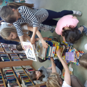 Budujemy najwyższą wieżę z książek